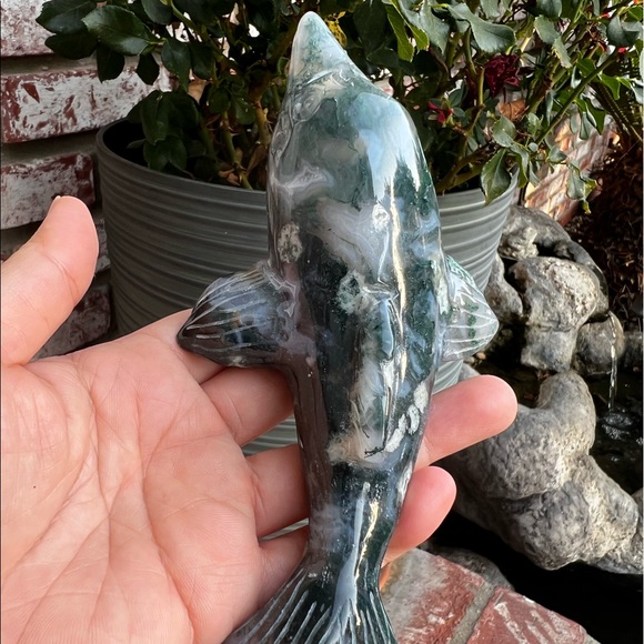 Green Moss Agate Dolphin Carving with Dendritic - Picture 4 of 7